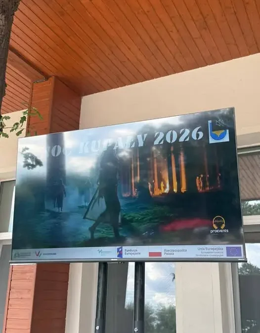 Seniorzy z Witkowa świętowali Noc Kupały nad jeziorem w Skorzęcinie