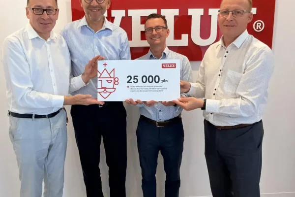 Velux wspiera Koronację Królewską w Gnieźnie – symboliczny gest od lat