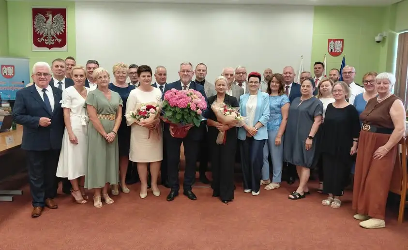 Jednogłośne wotum zaufania i absolutorium dla Burmistrza Czerniejewa