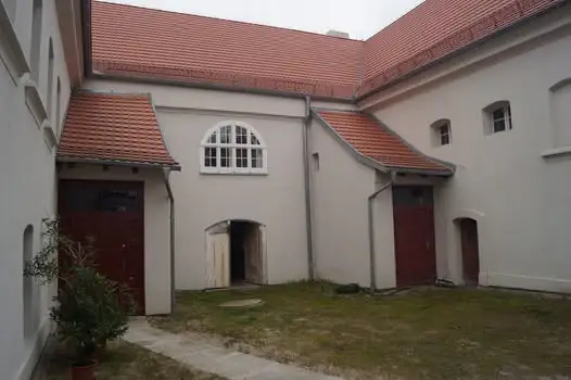 Gmina Trzemeszno z dotacją na projekt renowacji zabytkowej bramy alumnatu
