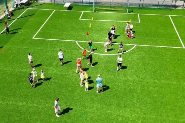 Rodzinne Igrzyska Lekkoatletyczne „Razem na Start” w Mnichowie – sportowa niedziela pełna emocji