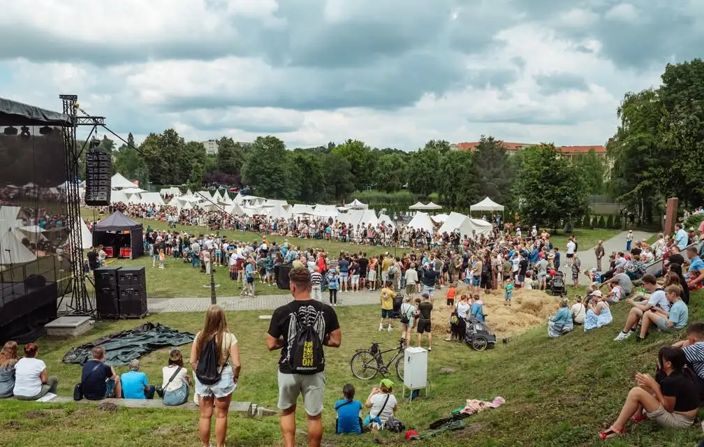 Koronacja Królewska Gniezno 2026: program muzyczny i widowiska na Placu św. Wojciecha