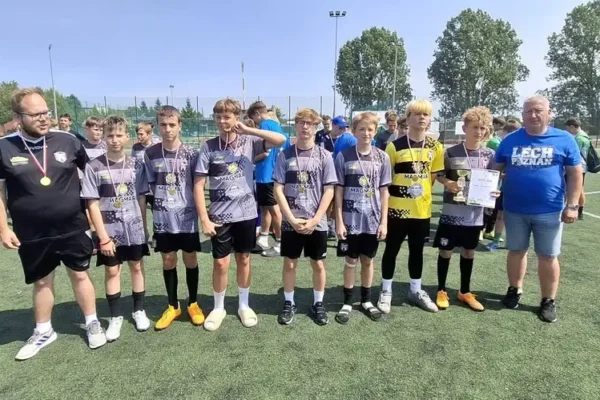 Turniej piłkarski „Aktywnie w Czerniejewie” – sportowa rywalizacja na Orliku