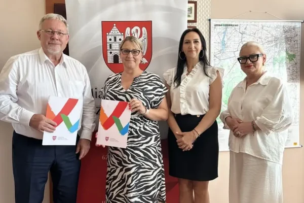 Czerniejewo podpisało umowę na dofinansowanie dla zwierząt