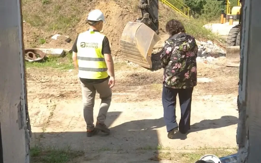 Trwa budowa nowego ujęcia wody w Jankówku – poprawa jakości i niezawodności sieci wodociągowej