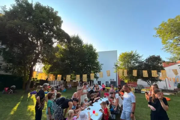 Laboratorium Żywiołów na Zielonym Zapleczu – edukacyjna strefa podczas Królewskiego Festiwalu Artystycznego