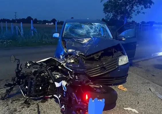 Wypadek w Sroczynie – strażacy usuwali płyny eksploatacyjne