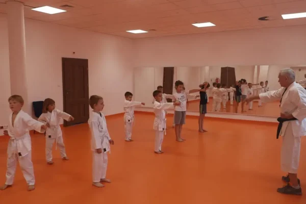 Zapisz dziecko na karate tradycyjne w Gnieźnie – nabór do sekcji Samuraj