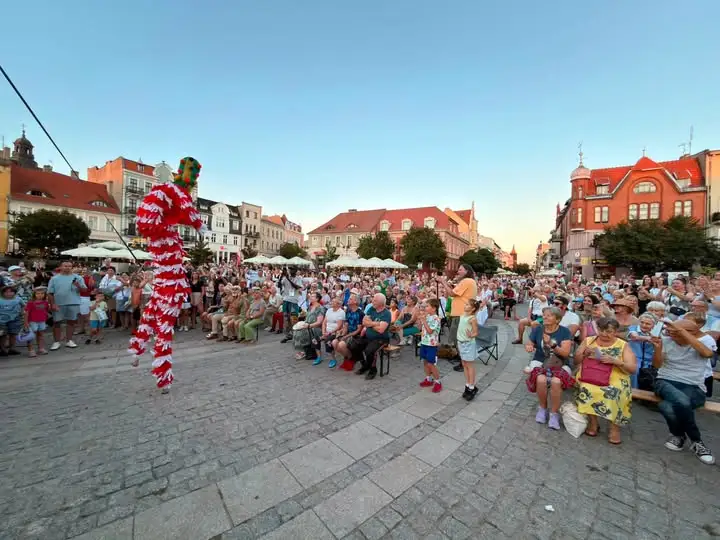 XIX Międzynarodowe Spotkania z Folklorem w Gnieźnie: Kultura Łączy Narody