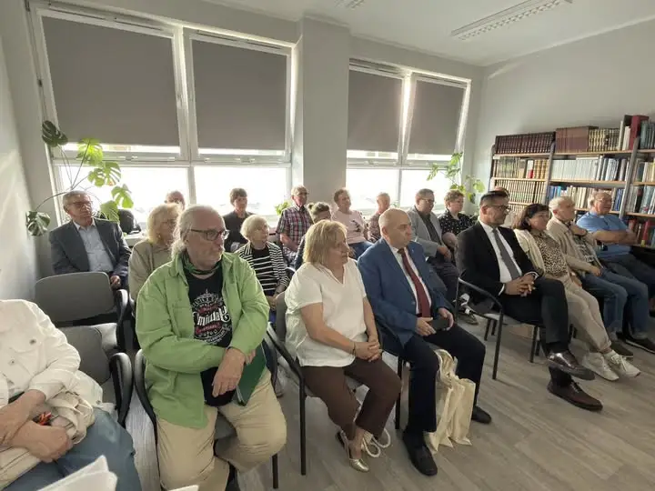 Otwarcie wystawy „Pałace i Dwory Gminy Kłecko” – podróż w przeszłość ziemi kłeckiej