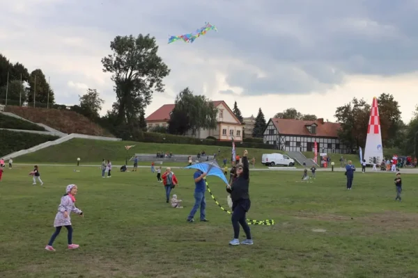 Tydzień pełen atrakcji w Gnieźnie – wystawy, warsztaty, Dzień Latawca i teatr