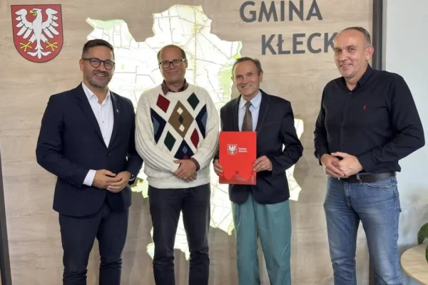 Gmina Kłecko inwestuje w wodociągi i meliorację – podpisano dwie ważne umowy