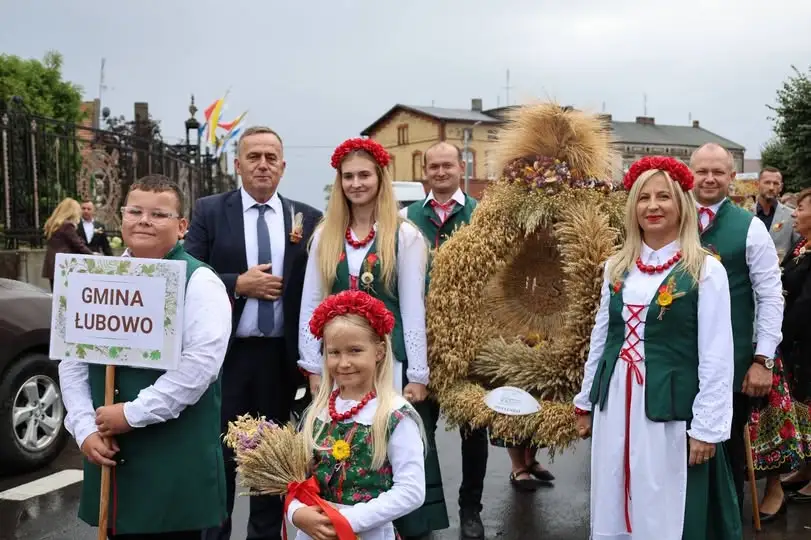 Dożynki Powiatowo-Gminne w Czerniejewie: Gmina Łubowo podziękowała za wspólne świętowanie