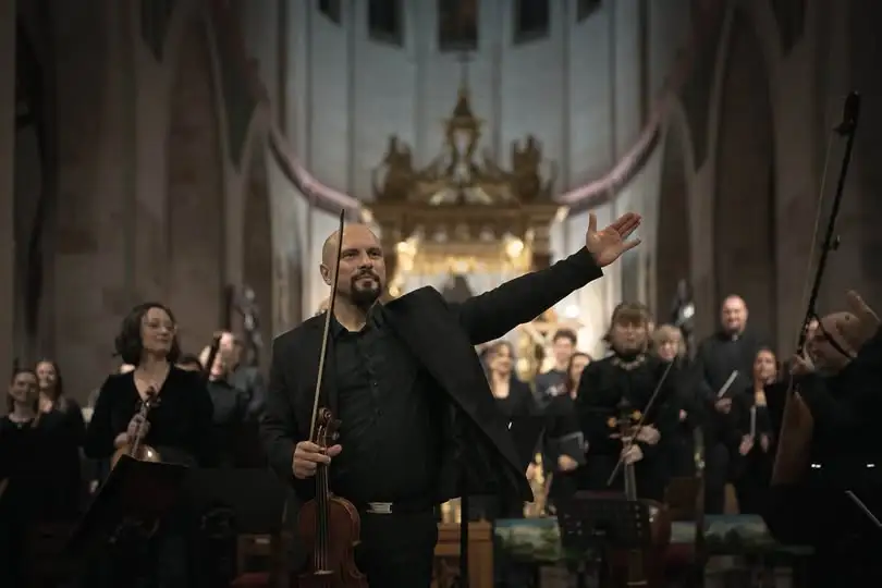 Recital klawesynowy w Gnieźnie: muzyczna podróż do czasów Charlesa Burneya
