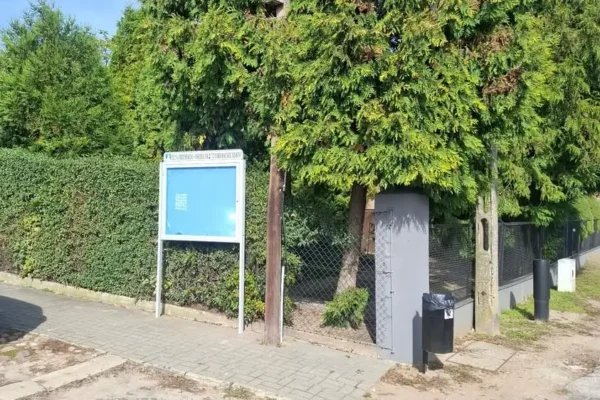 Nowa tablica informacyjna przy ul. Parkowej w Trzemesznie
