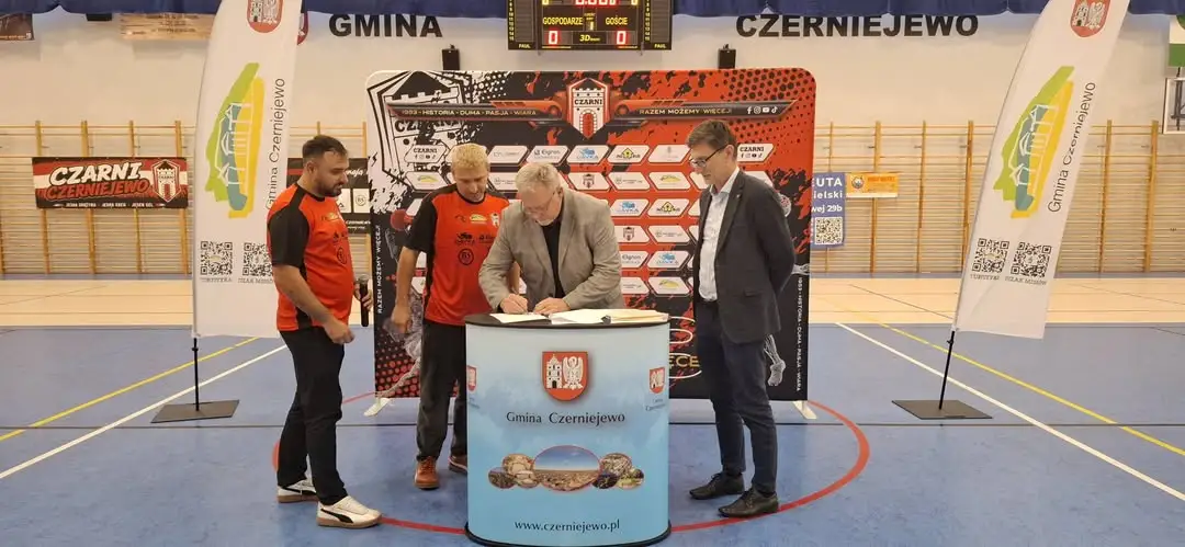 Czarni Czerniejewo z nowymi umowami sponsorskim. Rusza projekt Futsal Czerniejewo