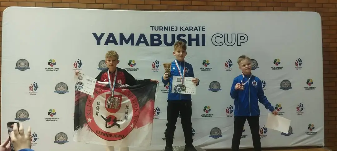 Karatecy z gminy Czerniejewo z medalami w Złotowie i Świeciu