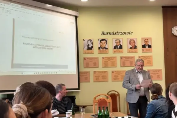 Pracownicy urzędów w Czerniejewie i Nekli szkolili się z Kodeksu postępowania administracyjnego