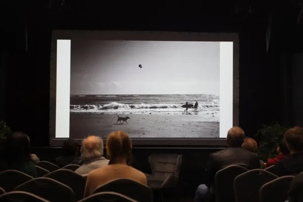 Tydzień pełen kultury w Gnieźnie: wernisaż, fotografia, jubileusz i teatr