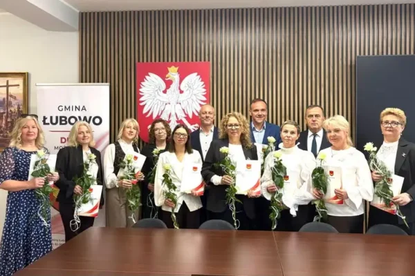 Nagrody Wójta Gminy Łubowo dla nauczycieli i dyrektorów z okazji Dnia Edukacji Narodowej