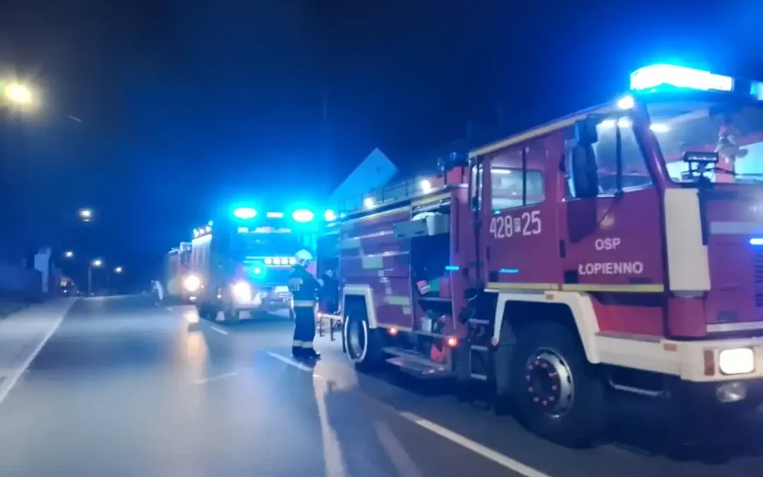 Pożar kotłowni w Łopiennie – akcja strażaków z Mieleszyna, Łopienna i Gniezna