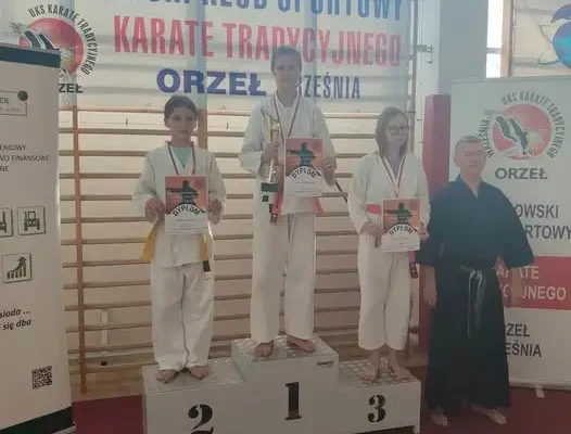 Młodzi karatecy z Trzemeszna i Gniezna z medalami we Wrześni