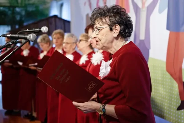 Międzypowiatowy Przegląd Twórczości Seniorów w Trzemesznie – „My seniorzy zawsze młodzi”